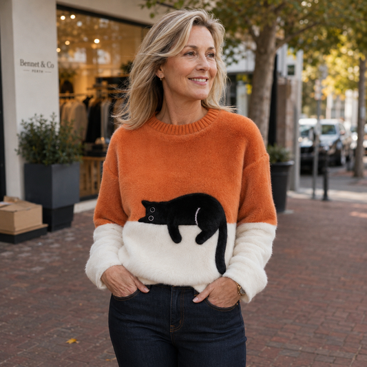 Caitlin – Casual Cat Graphic Sweater