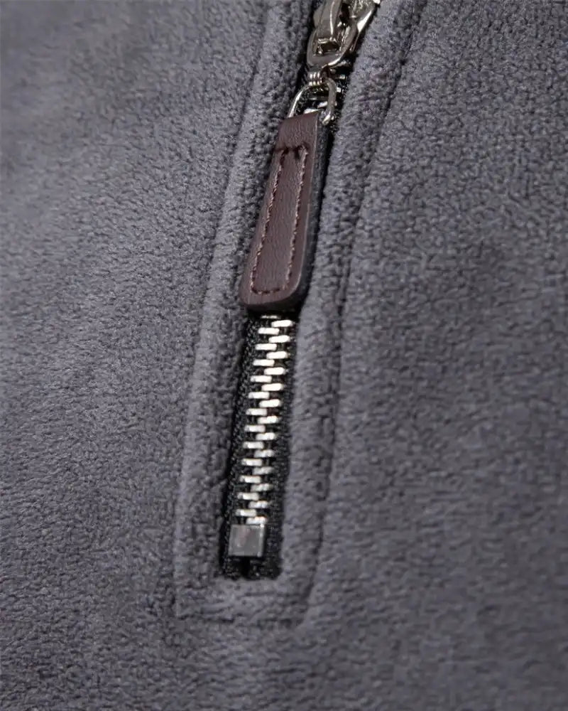 Benjamin | Cozy Warmth with a Refined Touch